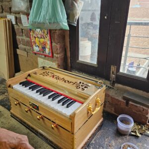 Kishori Holistic Natural Color 32 Keys Standing Harmonium: A Fusion of Tradition and Innovation